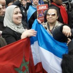 Anti-racism demonstration in Amsterdam brings thousands to the streets. WNV/Frouwkje Smit)